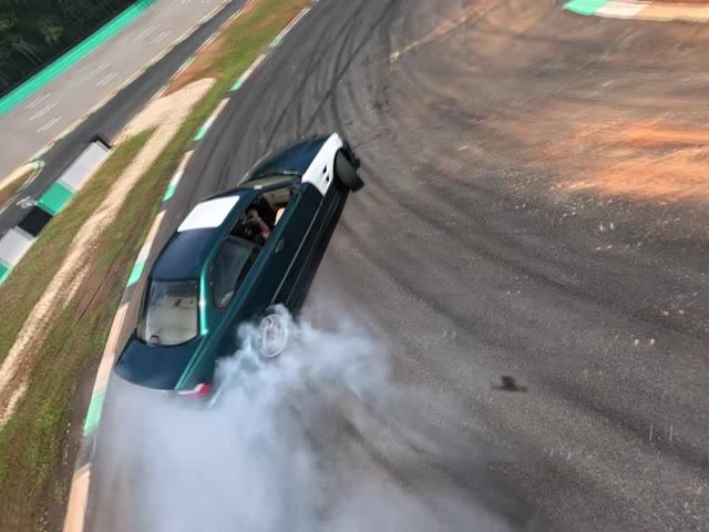 GreenAndWhiteBMW