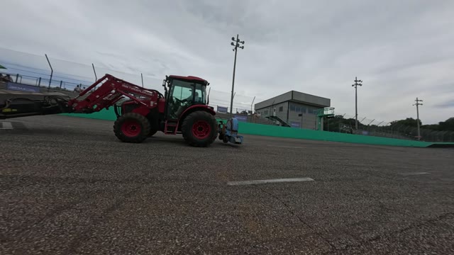 Tractor